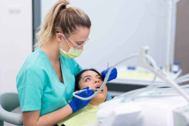 Best Emergency Tooth Extraction  in Altamont, TN